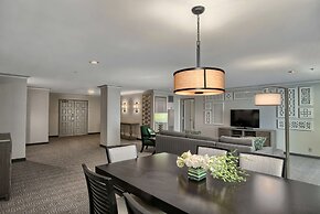 DoubleTree by Hilton at the Entrance to Universal Orlando