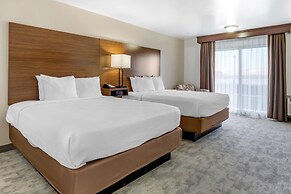 Best Western Plus Lake Front Hotel