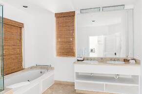 Cambridge Beaches Resort & Spa