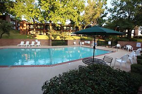 Magnuson Grand Hotel & Conference Center Tyler