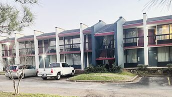 Magnuson Grand Hotel & Conference Center Tyler