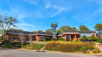 Magnuson Grand Hotel & Conference Center Tyler