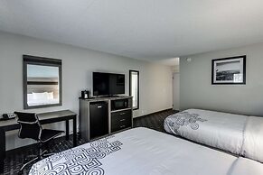 Days Inn & Suites by Wyndham Spokane