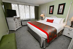 Ramada Hotel & Conference Center by Wyndham Lewiston