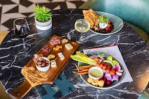 Holiday Inn Chicago Dwtn - The Mart by IHG