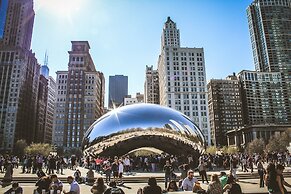 Holiday Inn Chicago Dwtn - The Mart by IHG