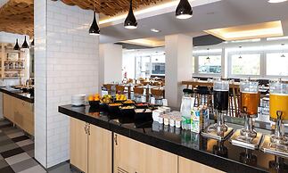 DoubleTree by Hilton Paris Bougival