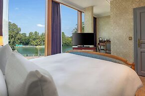 DoubleTree by Hilton Paris Bougival