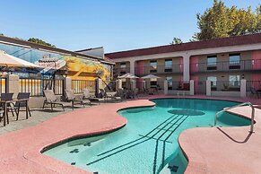 Days Inn by Wyndham Memphis at Graceland