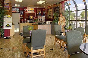 Days Inn by Wyndham Memphis at Graceland