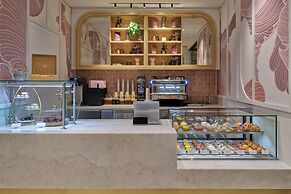 The St. Regis Longboat Key Resort