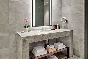 The St. Regis Longboat Key Resort