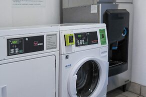 Capri Suites Anaheim