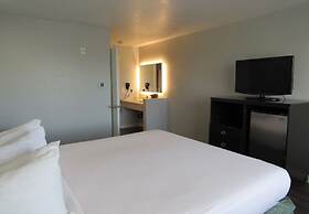 Capri Suites Anaheim