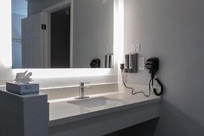 Capri Suites Anaheim