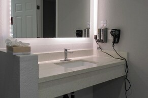 Capri Suites Anaheim