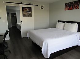 Capri Suites Anaheim