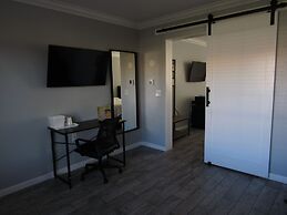 Capri Suites Anaheim