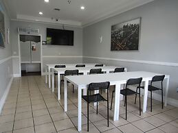 Capri Suites Anaheim