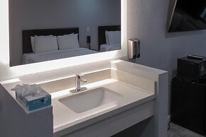 Capri Suites Anaheim