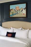 The Dunhill Hotel