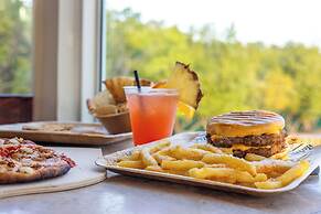 Ocean Pointe Suites at Key Largo