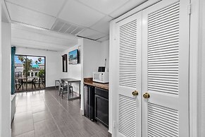 WindWater Hotel and Marina