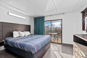 WindWater Hotel and Marina