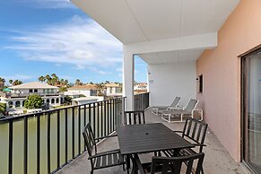 WindWater Hotel and Marina