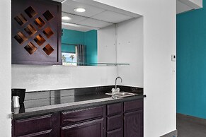 WindWater Hotel and Marina