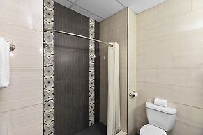 WindWater Hotel and Marina