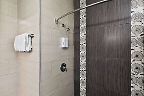 WindWater Hotel and Marina