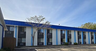 Days Inn by Wyndham Portage