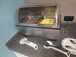 Days Inn by Wyndham Portage