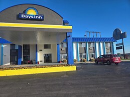 Days Inn by Wyndham Portage