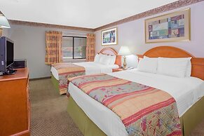 Days Inn by Wyndham Portage