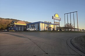 Days Inn by Wyndham Portage