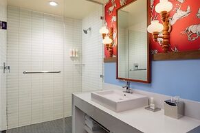 Graduate by Hilton Dallas