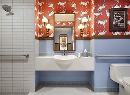 Graduate by Hilton Dallas