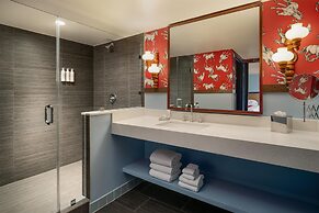 Graduate by Hilton Dallas