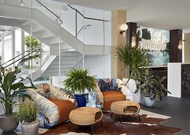 Graduate by Hilton Dallas