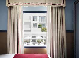 Graduate by Hilton Dallas