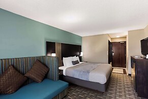 Quality Inn Galesburg near US Highway 34 and I-74