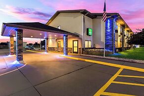 Quality Inn Galesburg near US Highway 34 and I-74