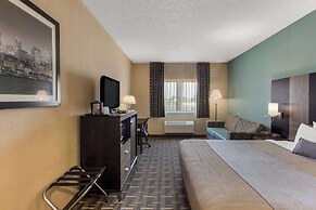 Quality Inn Galesburg near US Highway 34 and I-74