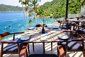 Camino Real Acapulco Diamante