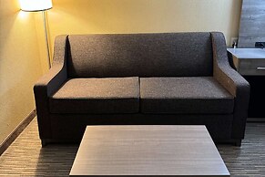 Quality Inn near I-72 and Hwy 51