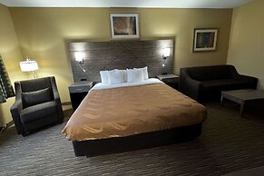 Quality Inn near I-72 and Hwy 51