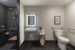 Renaissance Chicago North Shore Hotel
