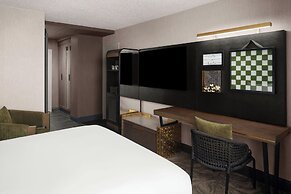 Renaissance Chicago North Shore Hotel